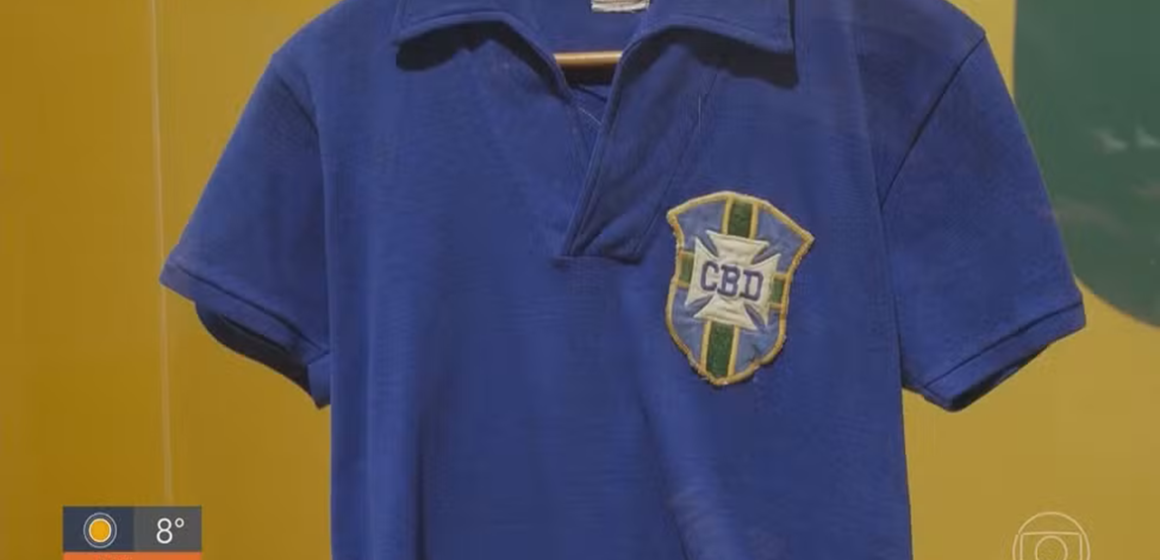 Camisa de Pelé da Copa de 1958 é leiloada por R$ 25 milhões