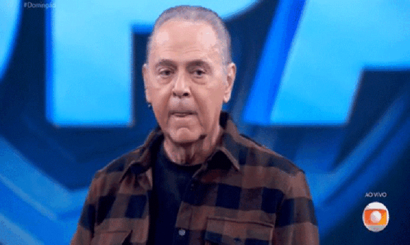 Luis Roberto se emociona ao falar sobre tratamento contra câncer no Domingão com Huck