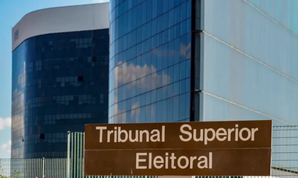 TSE firma acordo com big techs para combater desinformação nas eleições
