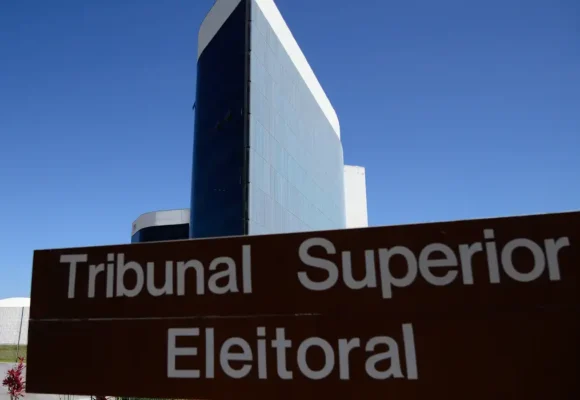 TSE sugere selo para premiar institutos de pesquisa que mais acertarem resultados eleitorais; ABEP critica e alerta para confusão entre pesquisa e “bola de cristal”