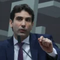 Galípolo critica pressão de empresas para usar FGC e defende regulação mais rígida