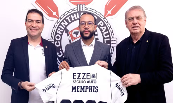 Corinthians anuncia renovação de Memphis Depay por dois anos após acordo com redução de valores e pressão da torcida