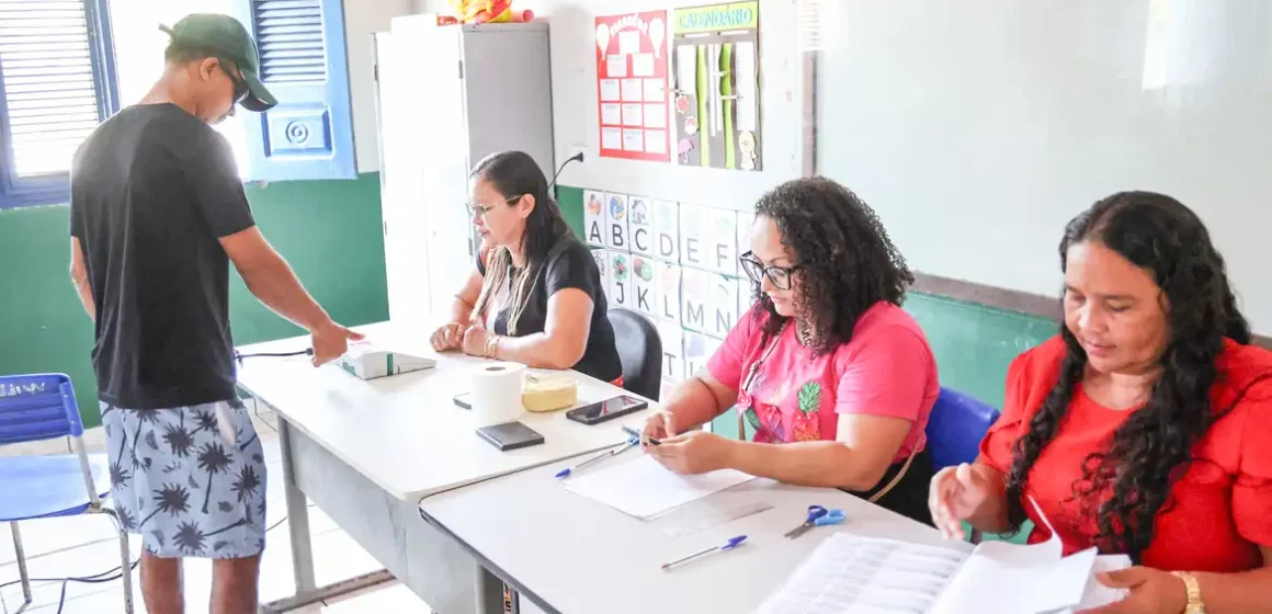 Eleição simulada no Maranhão reúne 1,4 mil eleitores em Paulino Neves para testar sistema do TSE