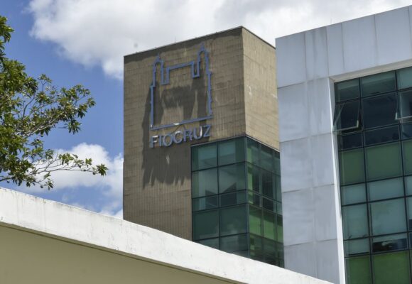 Fiocruz lança carta aos candidatos com sete prioridades para a saúde e ciência no Brasil