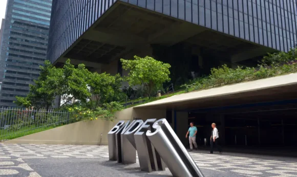 49430288408_3ffc37049f_o BNDES registra lucro recorde de R$ 92 bilhões no primeiro semestre