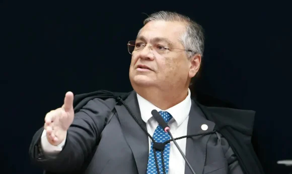Dino anula emendas indicadas por dirigentes partidários e ex-parlamentares sem mandato
