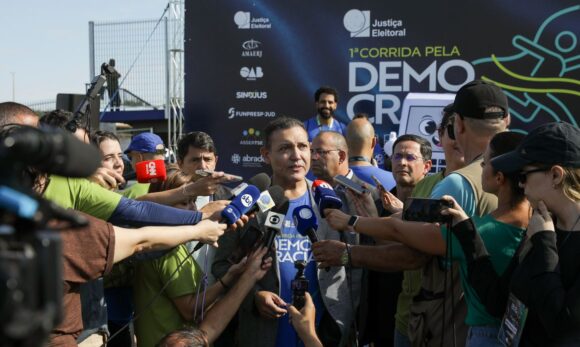 Presidente do TSE, Nunes Marques, defende transparência das urnas eletrônicas em evento de encerramento da Semana Nacional do Voto