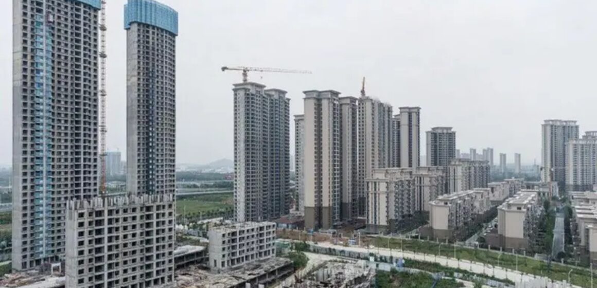 Preços de imóveis novos caem em 67 das 70 maiores cidades da China