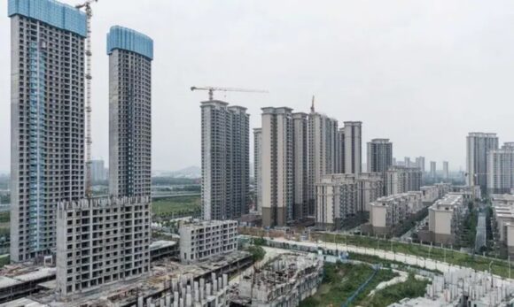 Preços de imóveis novos caem em 67 das 70 maiores cidades da China
