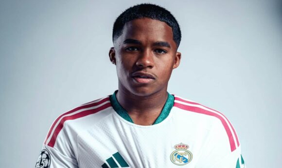 Endrick deve permanecer no Real Madrid, afirma Mourinho