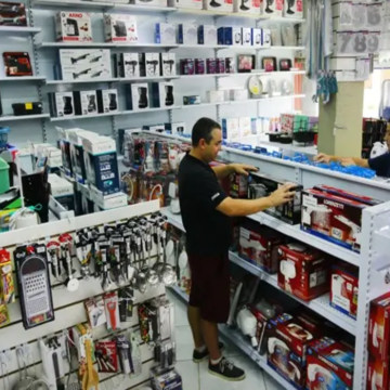 Abertura de pequenos negócios cresce quase 14% em 2026, com MEI liderando o avanço