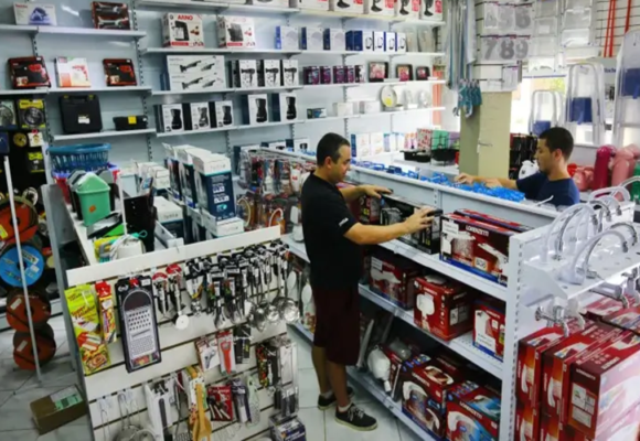 Abertura de pequenos negócios cresce quase 14% em 2026, com MEI liderando o avanço