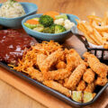 Outback lança novas tábuas com pratos icônicos para compartilhar