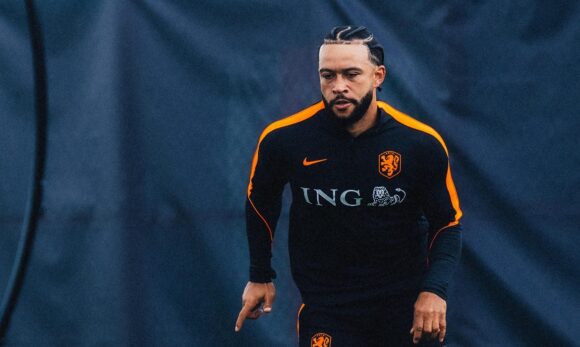 SaveClip.App_730332001_18607114771011623_3742565001722037588_n Corinthians tenta parcelar dívida de R$ 77 milhões com Depay