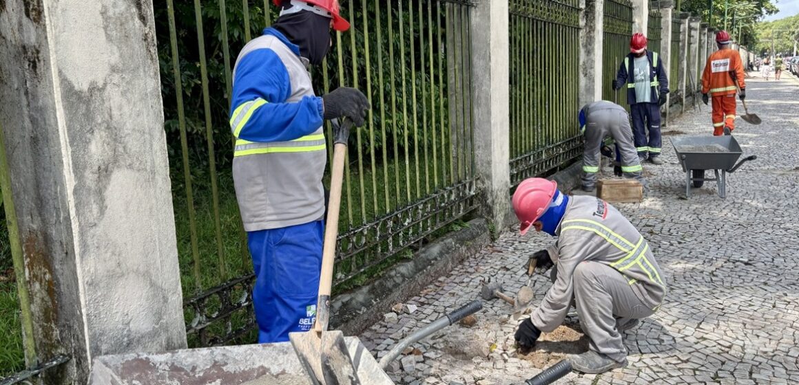 WhatsApp-Image-2026-08-05-at-19.21.15-1 Bosque Rodrigues Alves recebe pintura e manutenção das calçadas em ação de zeladoria da Prefeitura de Belém