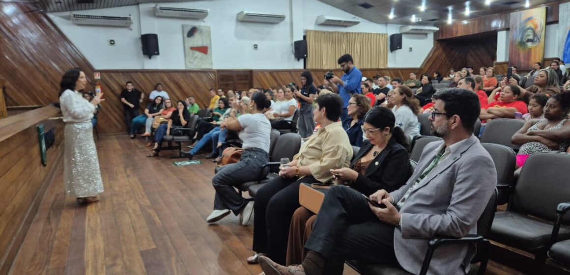UNAMA sedia palestra sobre políticas públicas e saúde na Amazônia