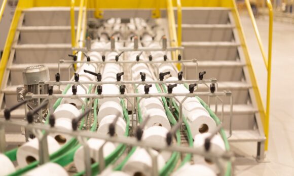 Suzano registra EBITDA ajustado de R$ 4,7 bilhões no segundo trimestre