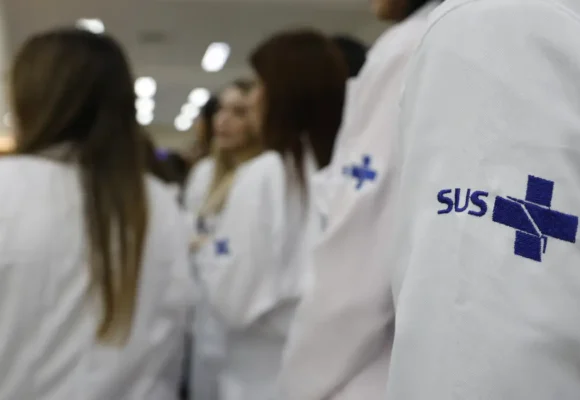 _d6a1653 Ministério da Saúde prorroga atuação de 676 médicos especialistas no SUS até fevereiro de 2027 e prevê novo edital em dezembro