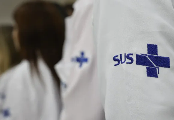 Novas regras permitem que residentes da saúde participem de pós-graduação e mestrado