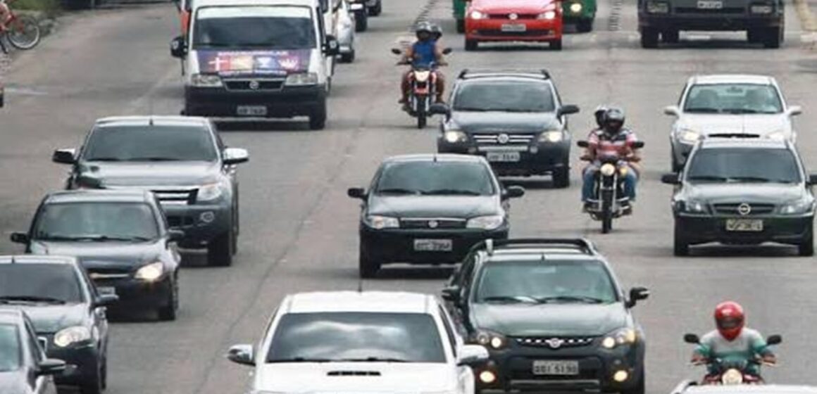 Detran alerta: licenciamento de veículos com placas 76, 96, 07, 37, 47, 67, 77 e 97 vence em agosto