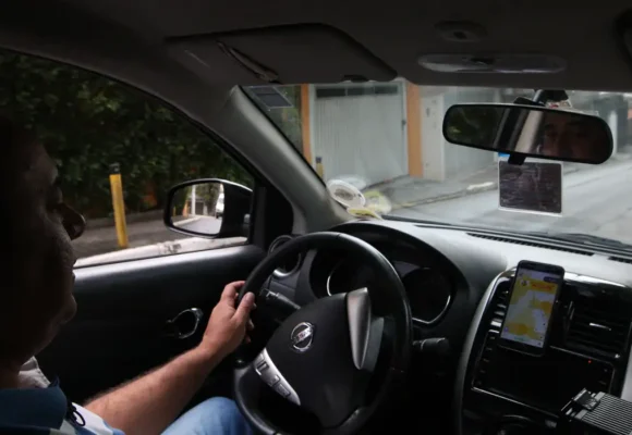 Fazenda avalia mudanças no Move Brasil para ampliar adesão de motoristas de aplicativos e taxistas
