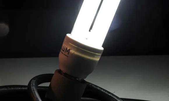 Conta de luz terá bandeira amarela pelo quinto mês seguido