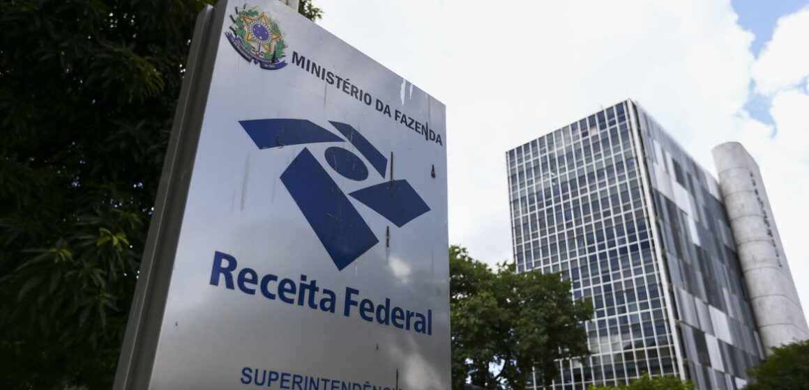 Receita arrecada R$ 3,1 bilhões com imposto sobre dividendos