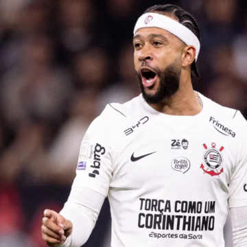 Memphis Depay critica Corinthians por não cumprir acordo de renovação e promete ação judicial