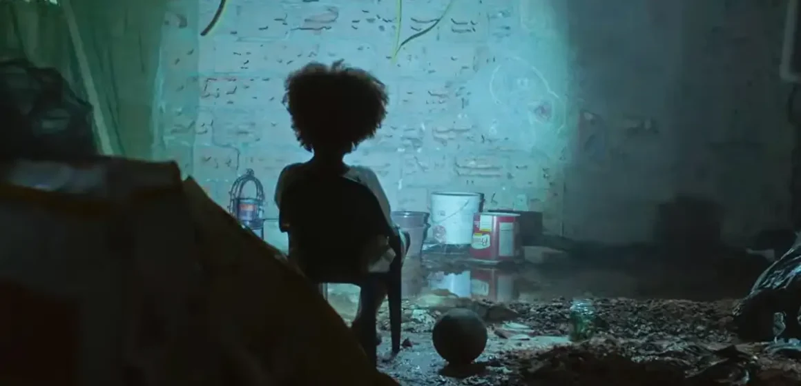 Filme “Nosso Segredo”, de Grace Passô, vence Kikito de Melhor Longa em Gramado