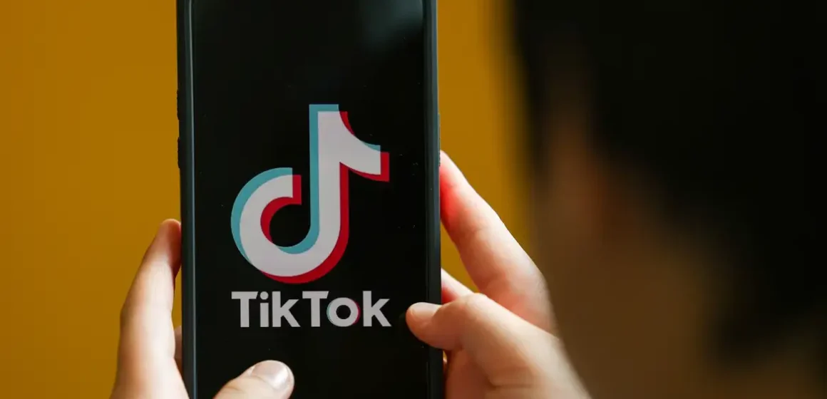 pzzb9874 ANPD multa TikTok em R$ 153,7 milhões por falhas na proteção de dados de crianças e adolescentes