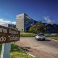 Assédio eleitoral no trabalho é crime; Justiça orienta trabalhadores a identificar e denunciar pressão política