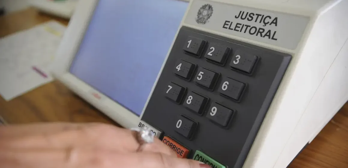 urna_menor Denúncias eleitorais no aplicativo do TSE chegam a 3,4 mil
