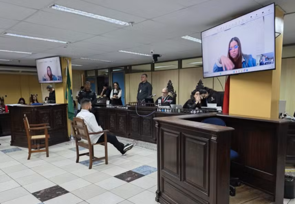Dono de lancha é condenado a 4 anos e 10 meses por porte e disparo de arma, mas absolvido por homicídio no caso Yasmin Macêdo 