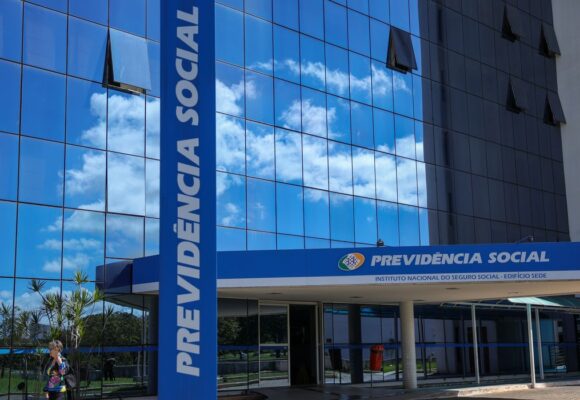 Nova lei reduz prazo para acelerar análise de benefícios do INSS