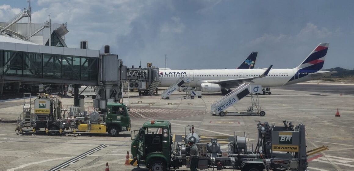 Petrobras aumenta querosene de aviação em 13,9%