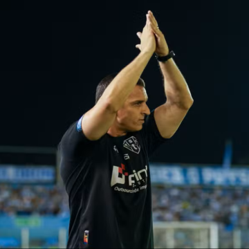 Paysandu demite técnico Júnior Rocha após mais uma derrota na Série C