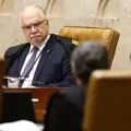 Ex-ministros e sociedade civil divulgam carta em apoio a Fachin