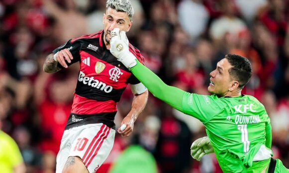 Flamengo empata com Del Valle e avança à semifinal da libertadores
