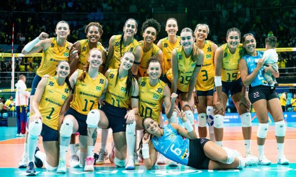 Brasil goleia Venezuela na estreia do Sul-Americano feminino de vôlei