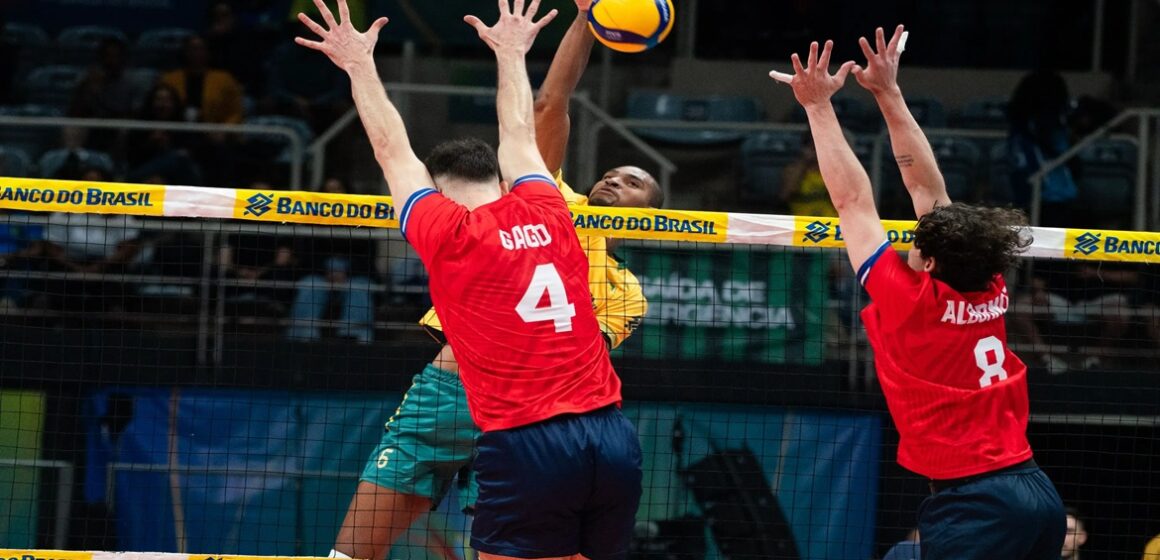 Brasil estreia com vitória sobre o Chile no Sul-Americano de vôlei