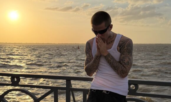Sósia de Justin Bieber registra passagem por Belém e promete voltar à cidade