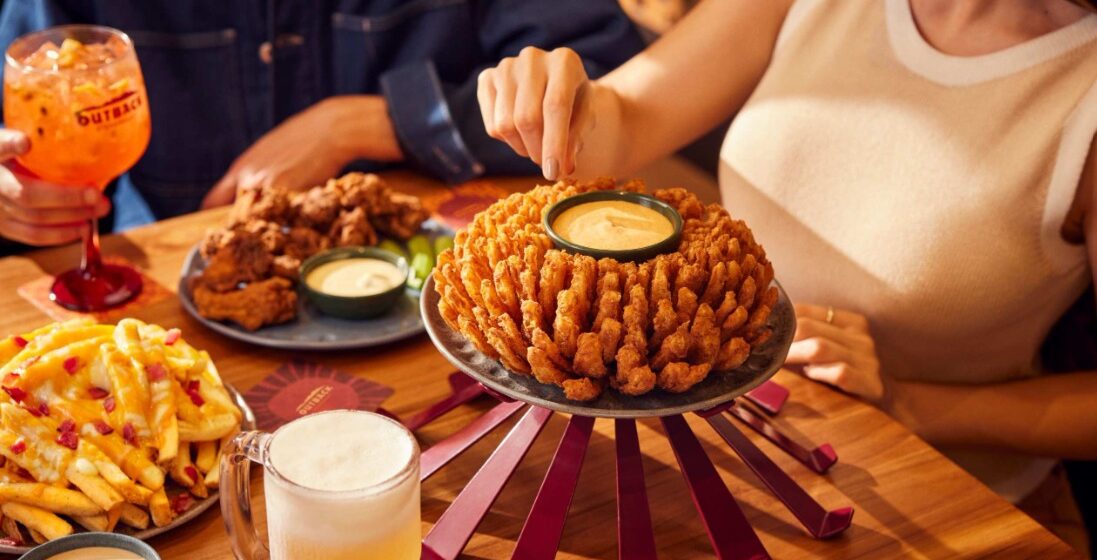 Semana do Cliente: Outback oferece descontos e benefícios aos consumidores