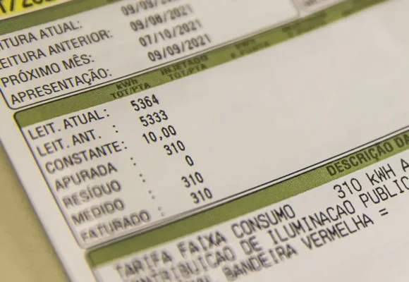 Governo do Pará vai à Justiça contra aumento na tarifa de energia