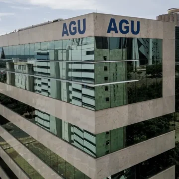 AGU pede ao STF suspensão do afastamento do diretor-geral da PF