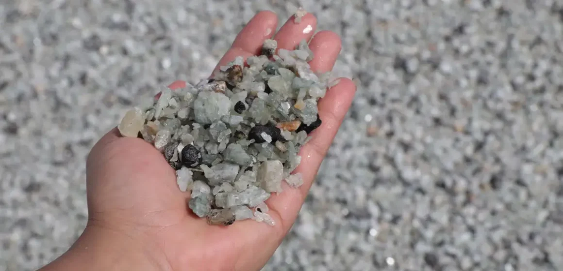 Brasil cria política para ampliar produção de minerais críticos