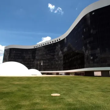 Presidente do TSE diz que 90% das urnas estão prontas para as eleições