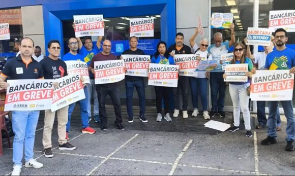 Bancários da Caixa encerram greve no Pará após decisão do TST