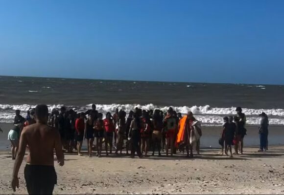 Quatro crianças são resgatadas após afogamento em praia de Mosqueiro
