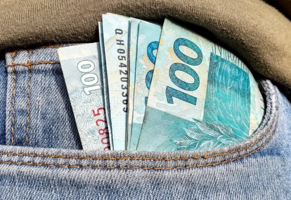 Governo Central tem déficit de R$ 13,6 bilhões em agosto