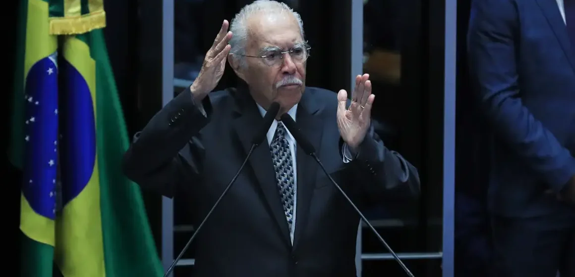 lula4727 Ex-presidente José Sarney é internado com quadro de pneumonia